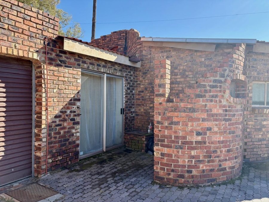 4 Bedroom Property for Sale in Heilbron Free State